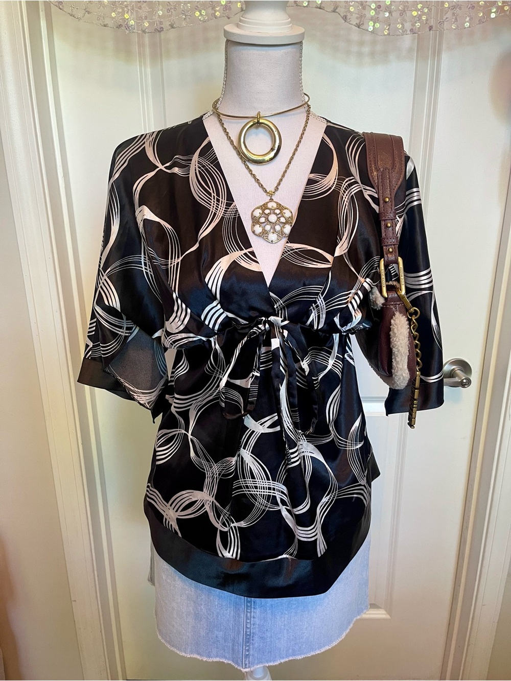 BCBG Maxazria : Satin Tie Front Blouse!!